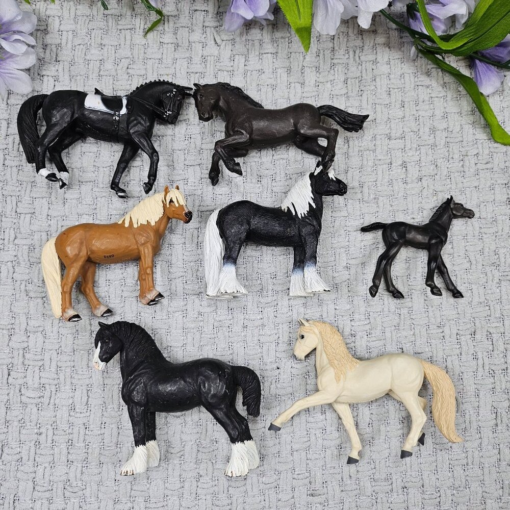 Safari Horse Bundle 7 Pieces